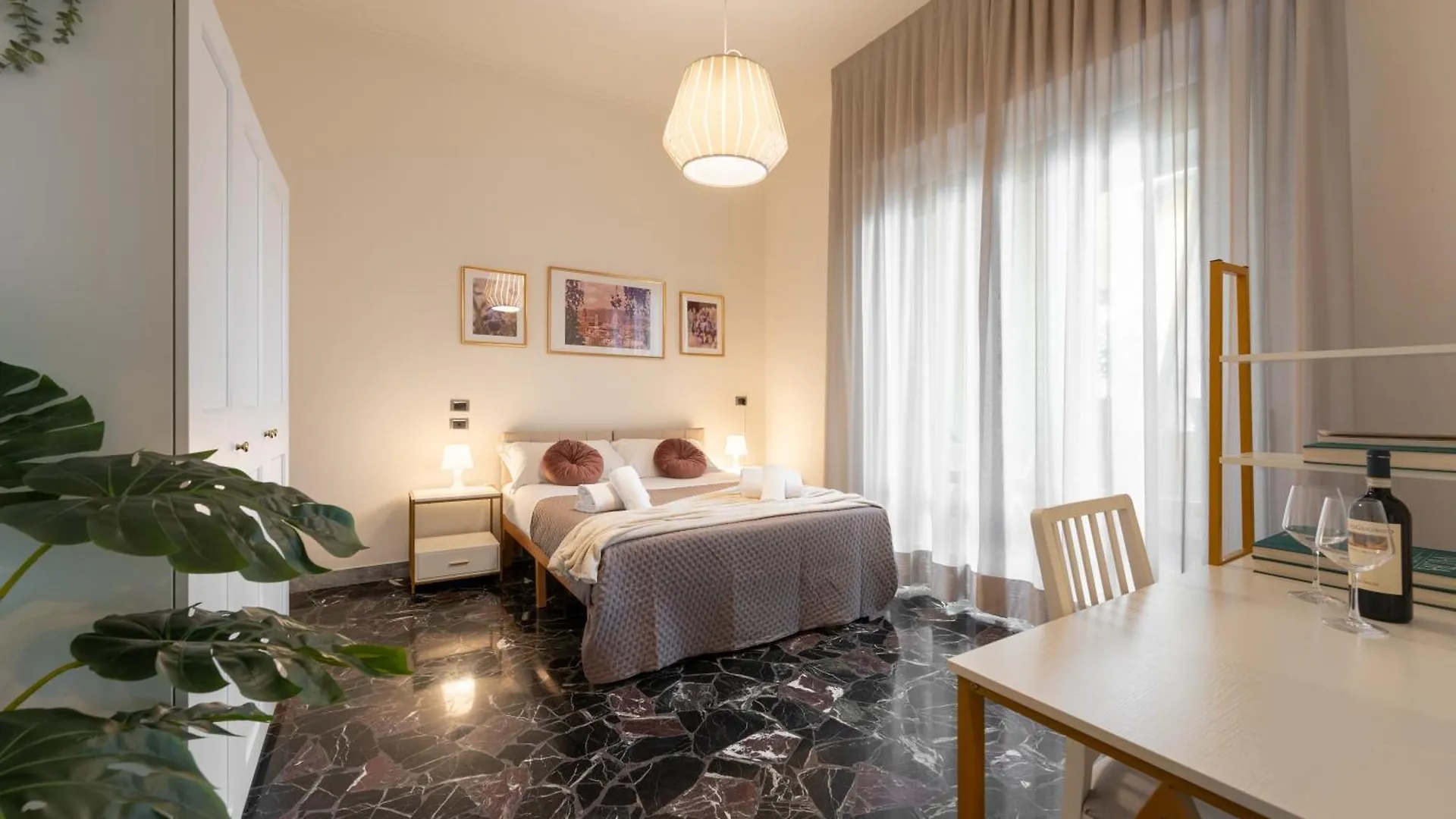 Keys Of Italy - Monaco 9 - 2 Bedrooms Flat Nearby The Train Station location