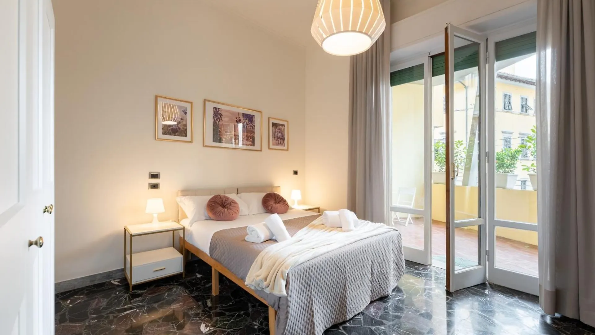 Keys Of Italy - Monaco 9 - 2 Bedrooms Flat Nearby The Train Station Florencie 0*,  Itálie