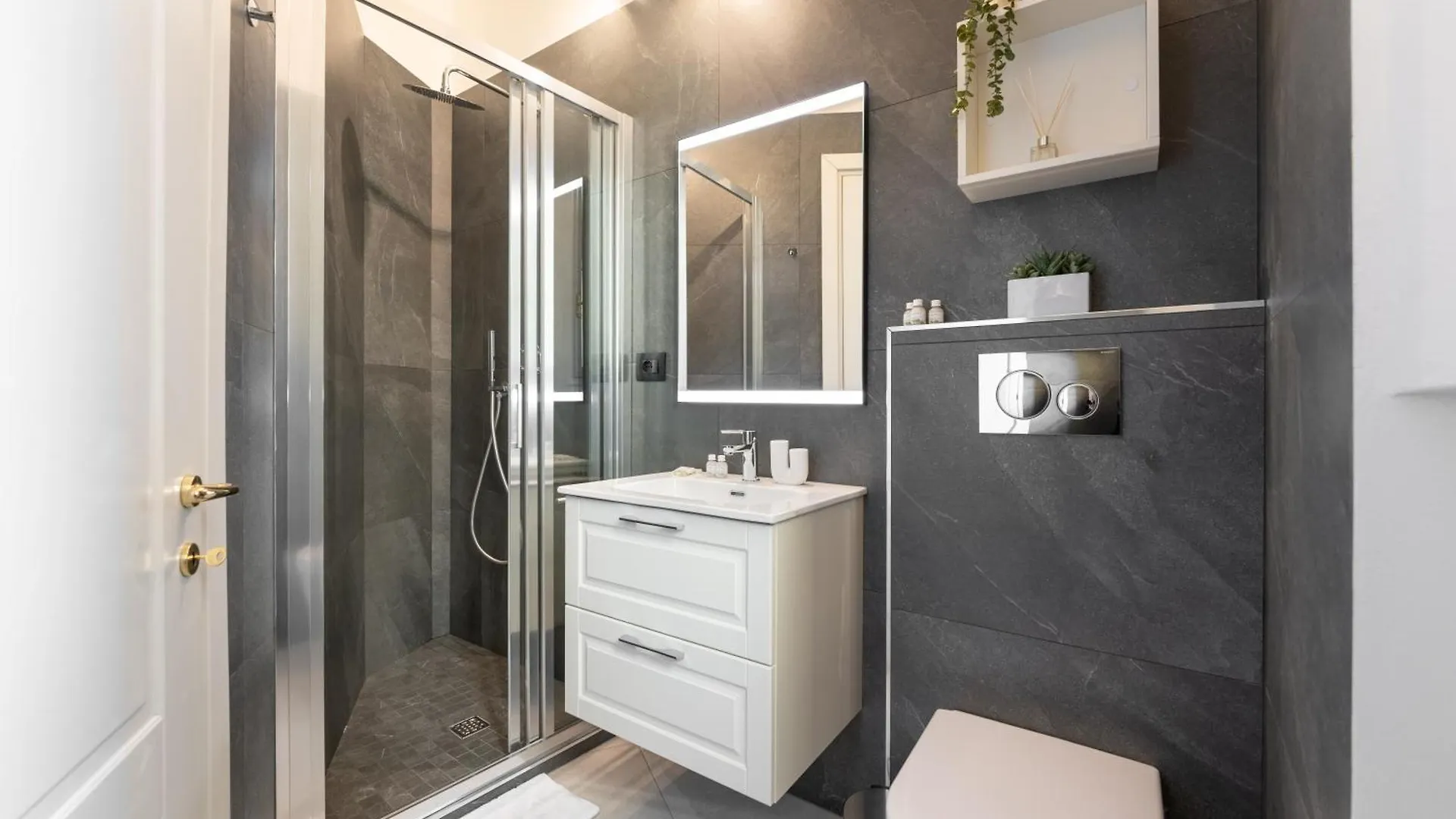Keys Of Italy - Monaco 9 - 2 Bedrooms Flat Nearby The Train Station 佛罗伦萨